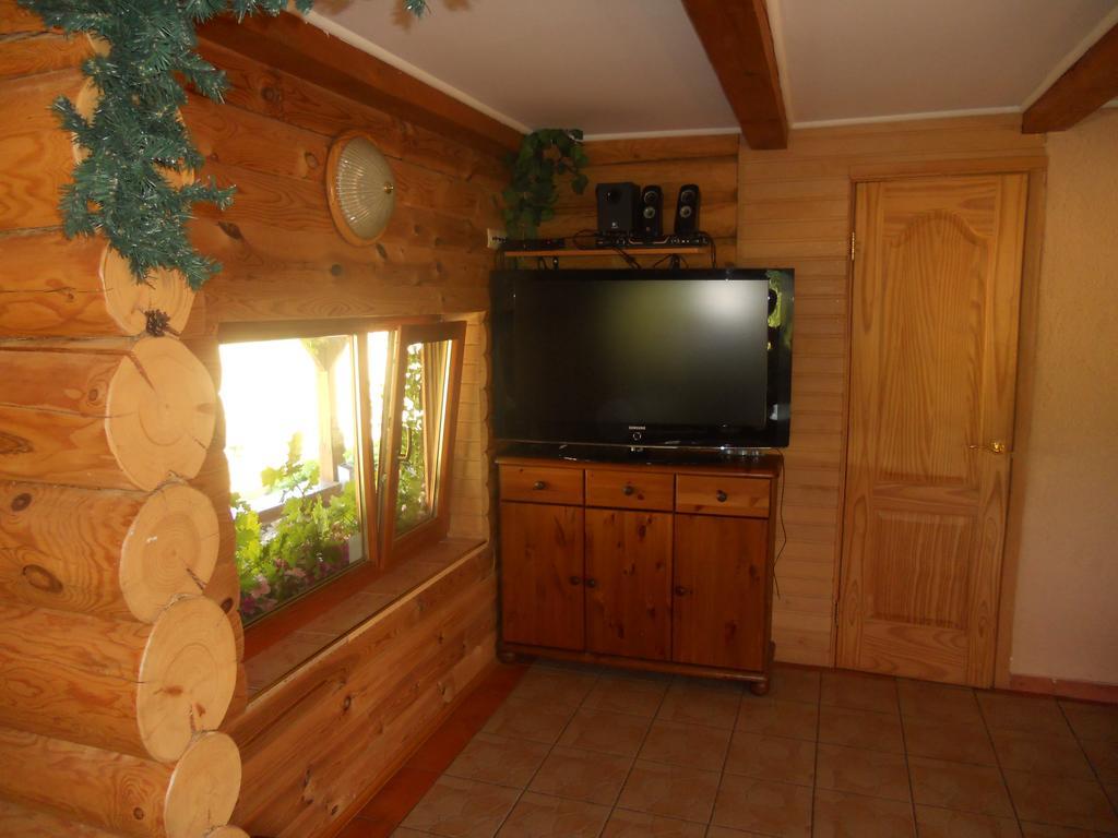 Villa Viesu Maja Forrest à Dzimtmisa Extérieur photo