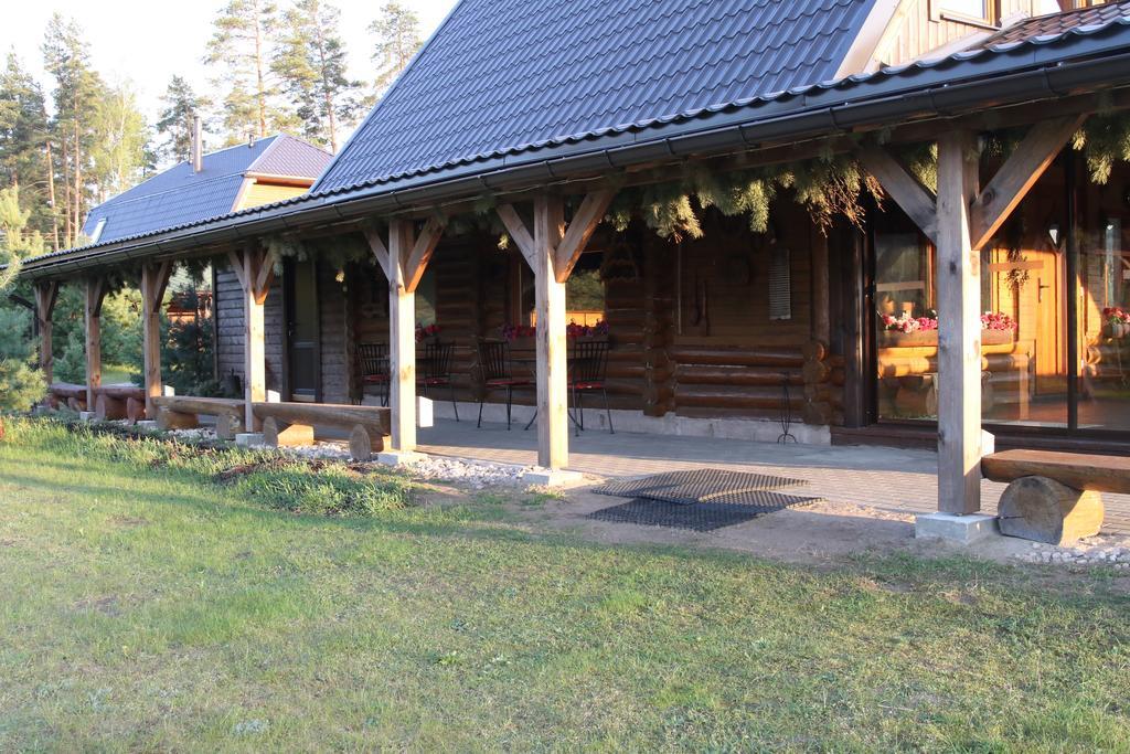 Villa Viesu Maja Forrest à Dzimtmisa Extérieur photo