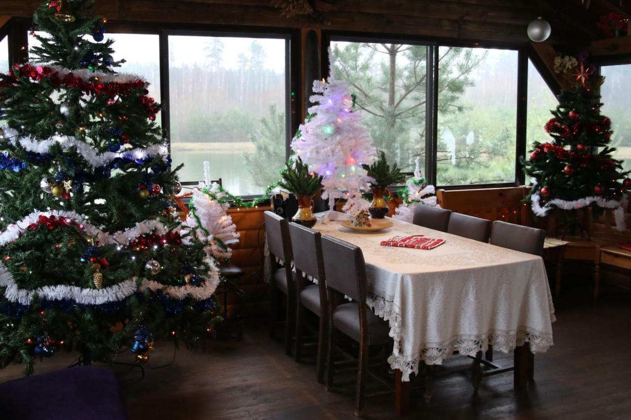 Villa Viesu Maja Forrest à Dzimtmisa Extérieur photo